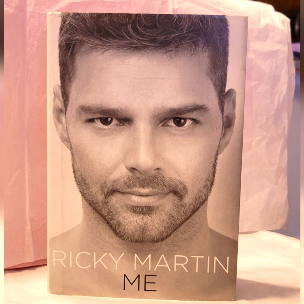Ricky Martin ME (Autobiography) USED • Hardcover Book